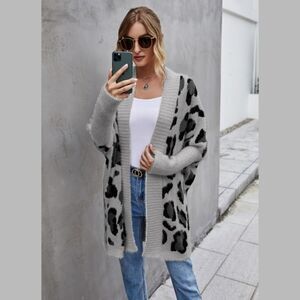 Plus size Grey Lepoard Print Ultra Soft Open Front Cardigan Size 2X 16-18